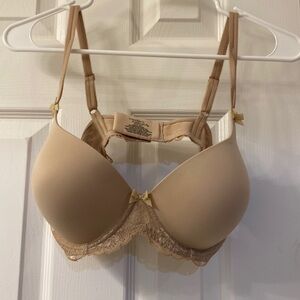 Modern movement underwire, push-up bra, size 36C